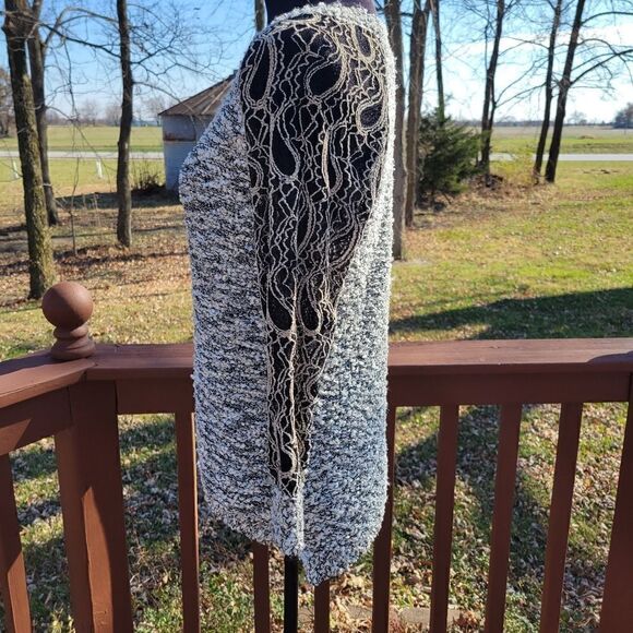 Anthropologie Escio Women's Black Ivory Long Lace Sleeve Wide Neck Sweater Sz S - Picture 3 of 16